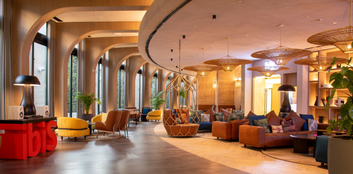 ibis-dubai-world-trade-centre-indoor-2